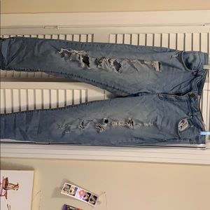 Straight leg ripped jeans